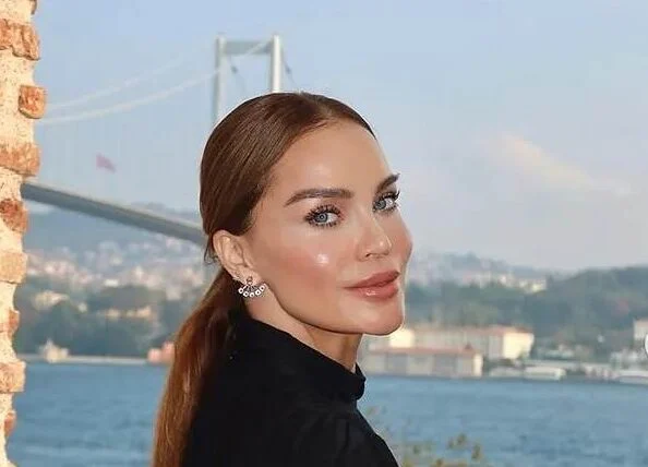 سلبریتی‌های ترکیه‌ای که داغ از دست دادن فرزند را تجربه کردند