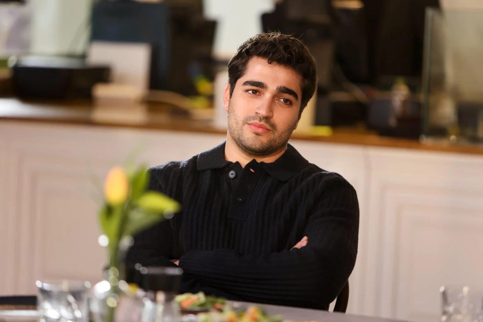 مرت رمضان دمیر با سریال «تابستان بی‌آب» (Susuz Yaz) به نقش حسن نزدیک شد