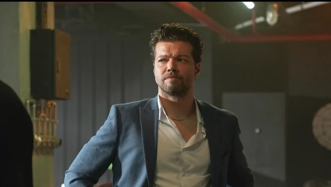 پیوستن کان تورگوت به «محمد؛ سلطان فتوحات» در نقش زنو، سفیر ونیز