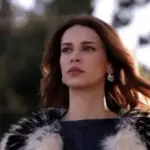 اشک‌های دوریم اوزکان در نشست «عشق تصادف‌ها را دوست دارد ۳» هم‌زمان با درگذشت مادربزرگش