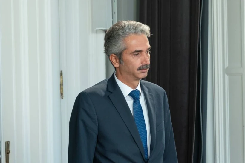رابطه عمر با هلال پیش میرود و رفتار راحت او، کیویلجیم را بیش از پیش ناراحت میکند. عمر و هلال تصمیم میگیرند رابطهشان را به مرحلهای خانوادگی برسانند. اتفاقهایی که در یک شام غافلگیرکننده رخ میدهد، کیویلجیم و عمر را با شوکی بزرگ و غیرمنتظره روبهرو خواهد کرد.