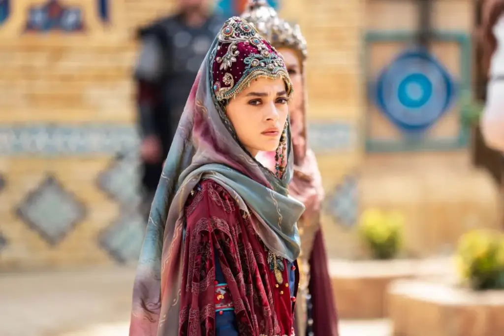 قسمت ۳ سریال Aşk ve Taht (عشق و تخت)
