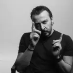 علی آتای برای فیلم «کوسه‌ها» آماده می‌شود؛ نخستین پروژه سینمایی اوجی‌ام پیکچرز در راه است
