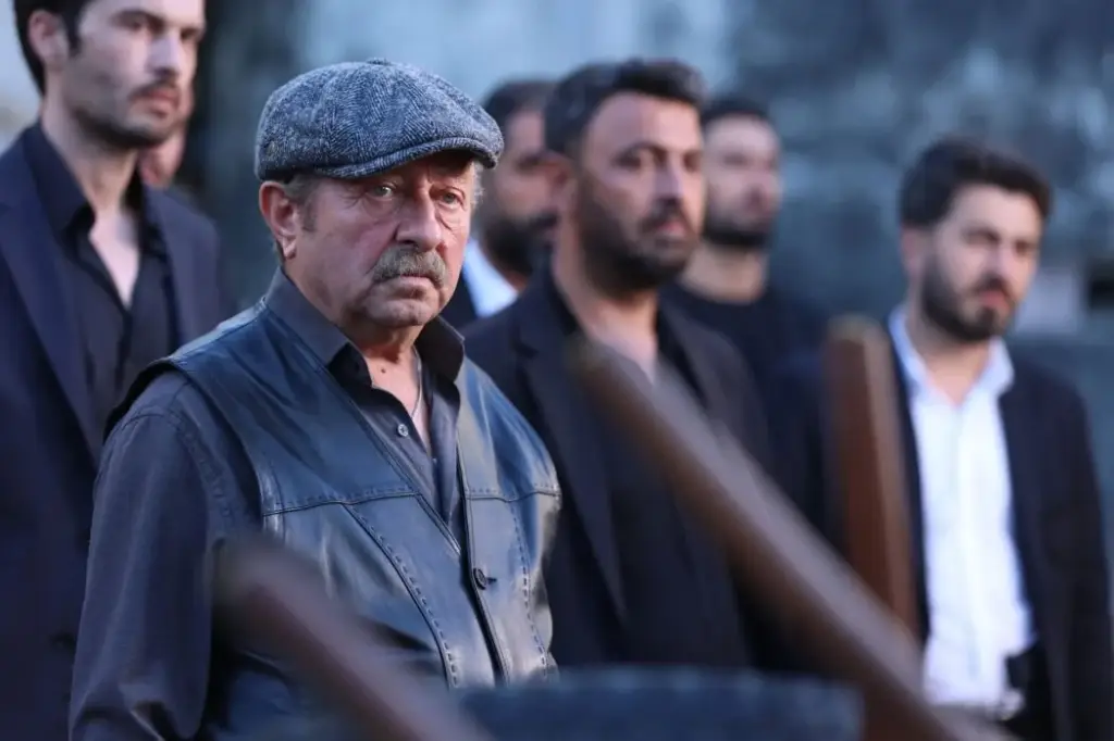 قسمت ۱۶ سریال Altı Üstü İstanbul زیر و روی استانبول