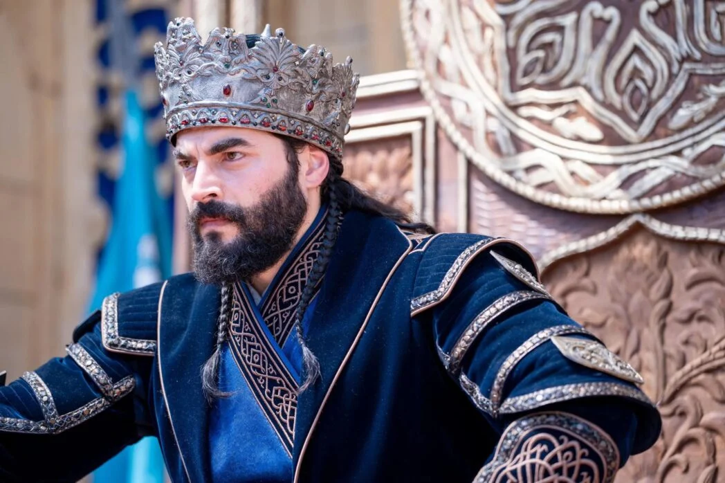 قسمت ۲ سریال Aşk ve Taht (عشق و تخت)