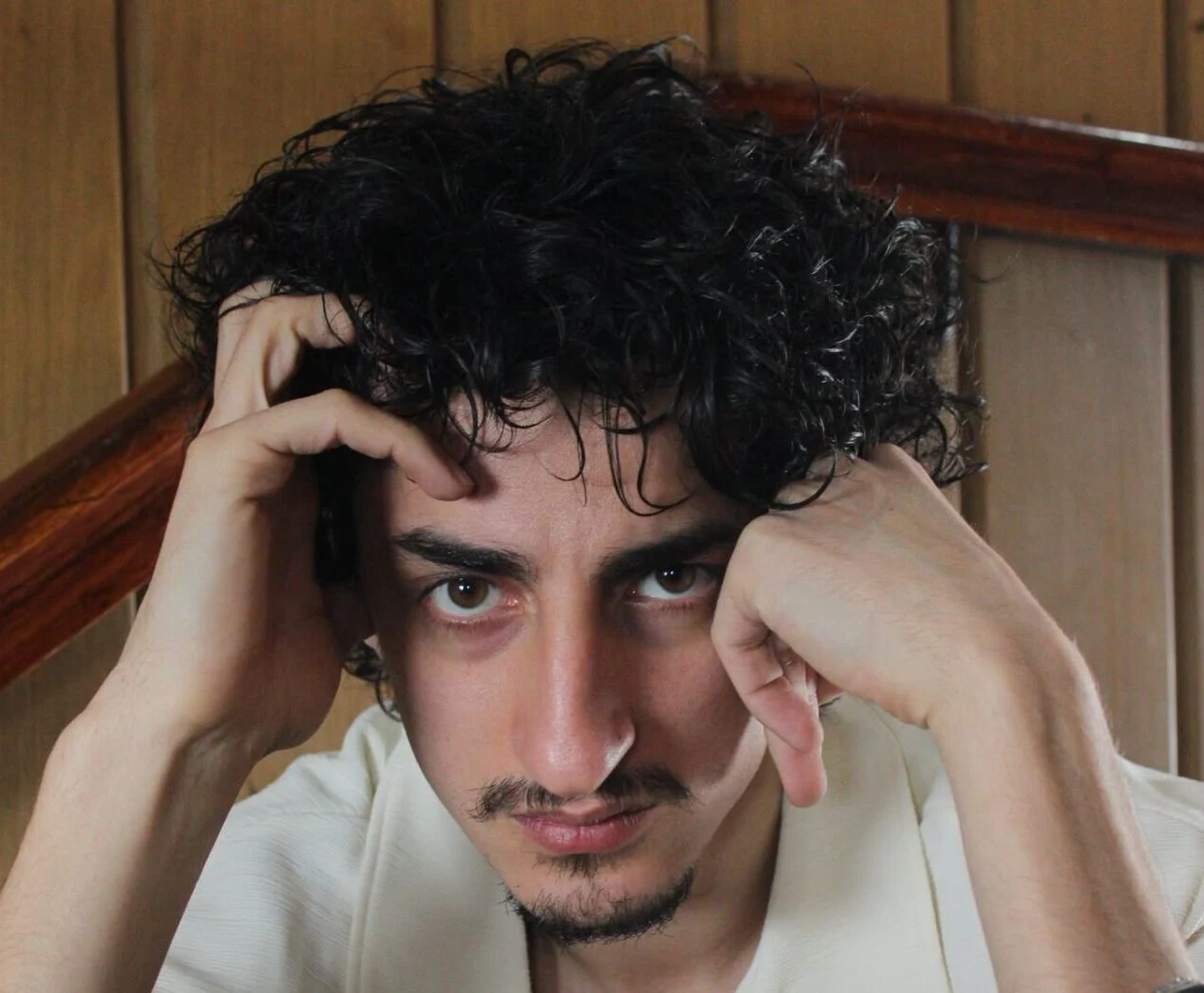 اوفکوم کالاع‌اوعلو به سریال «Susuz Yaz» پیوست