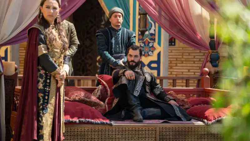 قسمت ۳ سریال Aşk ve Taht (عشق و تخت)