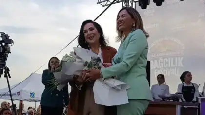 لحظات خاطره‌انگیز تورکان شورای با «انگور تکیرداع» در جشنواره خوراک و انگورکاری