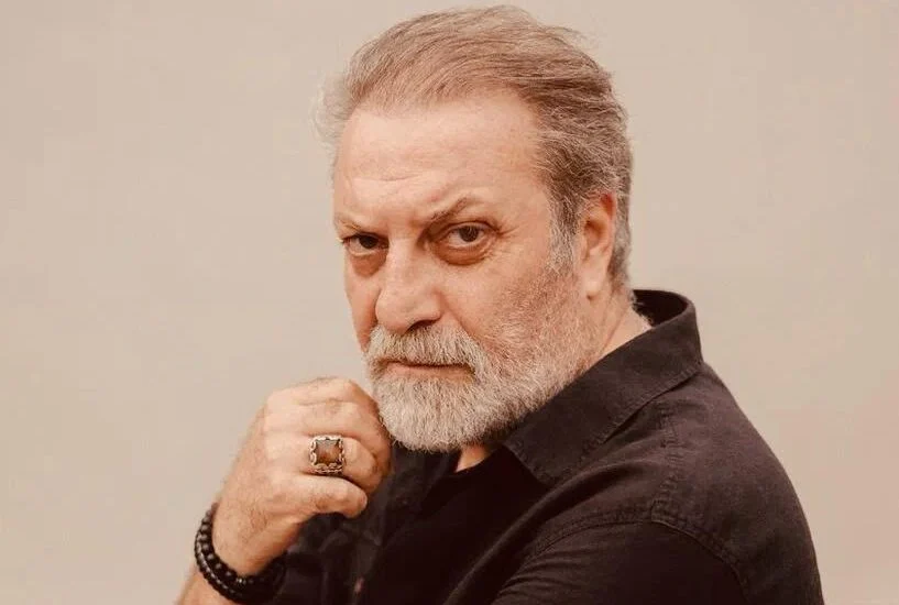 تانر توران با نقش میرزا به سریال «شهر دور» می‌پیوندد