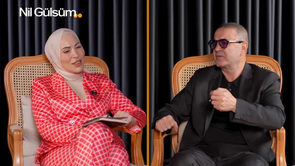 شفق سزر (Şafak Sezer) در برنامه، با پرسش نیل گولسوم (Nil Gülsüm) روبهرو شد: «چرا رئیسجمهور اردوغان (Erdoğan) را دوست دارید؟» او دلیل علاقهاش به اردوغان را توضیح داد.