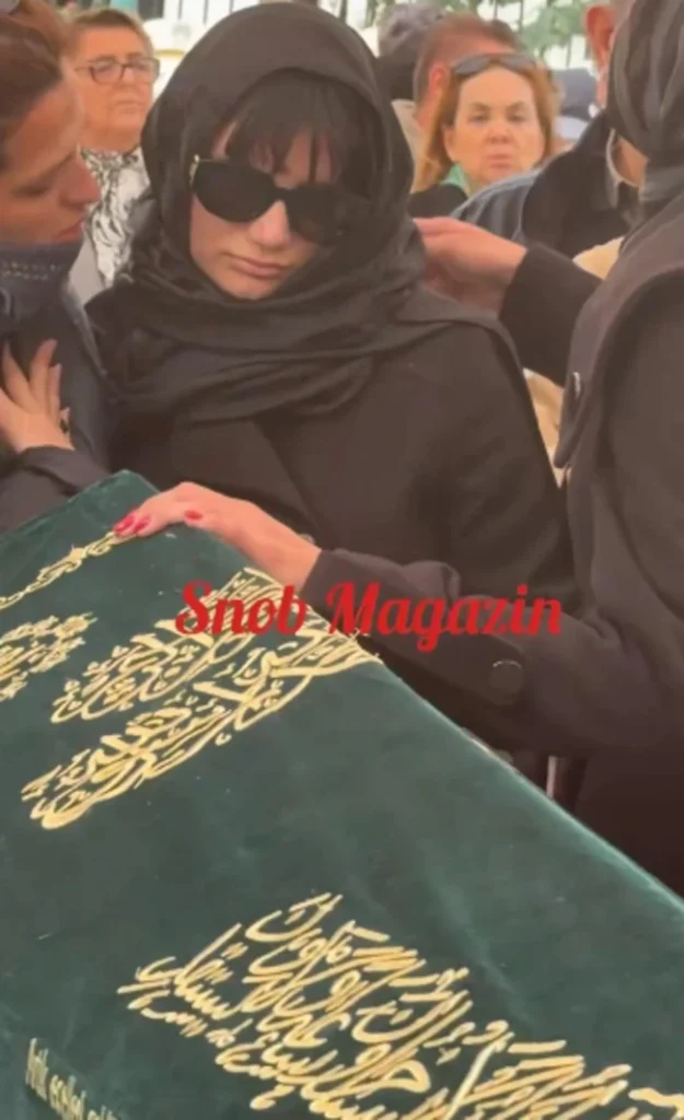 نگاه آخر به پدر!
