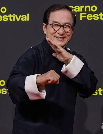 جکی چان (Jackie Chan) پس از سالها با تصویر تازهاش توجهها را جلب کرد.