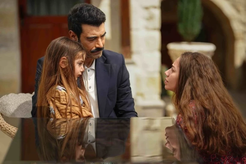 حرفهای لیلا، «وقتی حقیقت را بفهمی، پشیمان میشوی. از من طلب بخشش خواهی کرد»، کنجکاوی درباره لحظههایی را که رازهای پنهان آشکار میشوند بیشتر میکند.