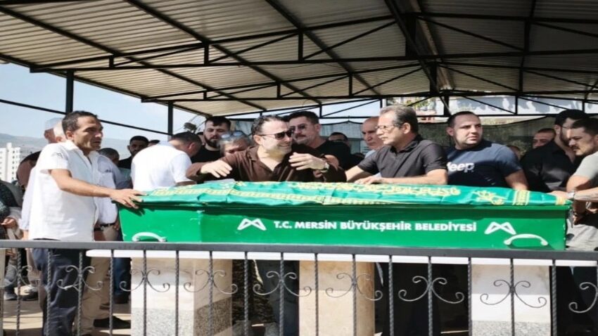 دختر آتیلا تاش به خاک سپرده شد