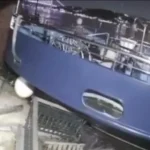 کشتی مسافربری به عمارت 200 ساله درین مرمری برخورد کرد