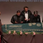 موسیقی‌دان سونر اولگون با اشک بدرقه شد