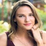 ژست‌های تازه آلینا بوز در ماه پنجم‌ونیم بارداری